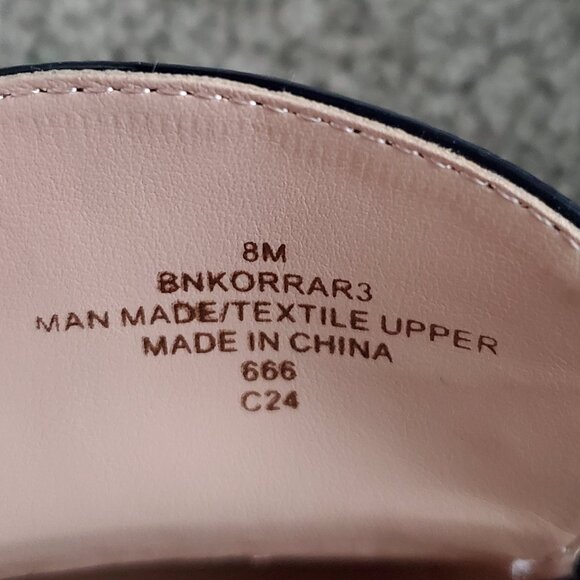 Bandolino navy patent shoes size 8 - Picture 6 of 7